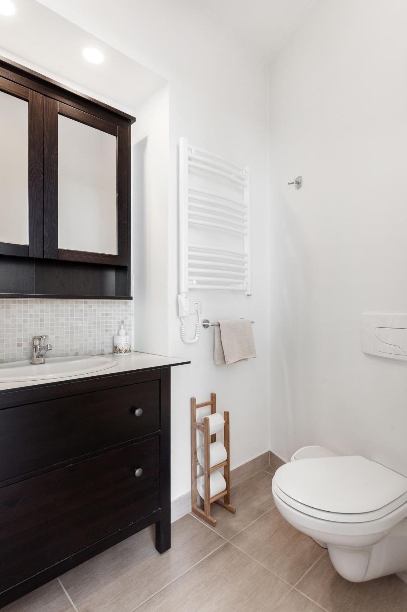 Spacious Cozy Studio, 3a *